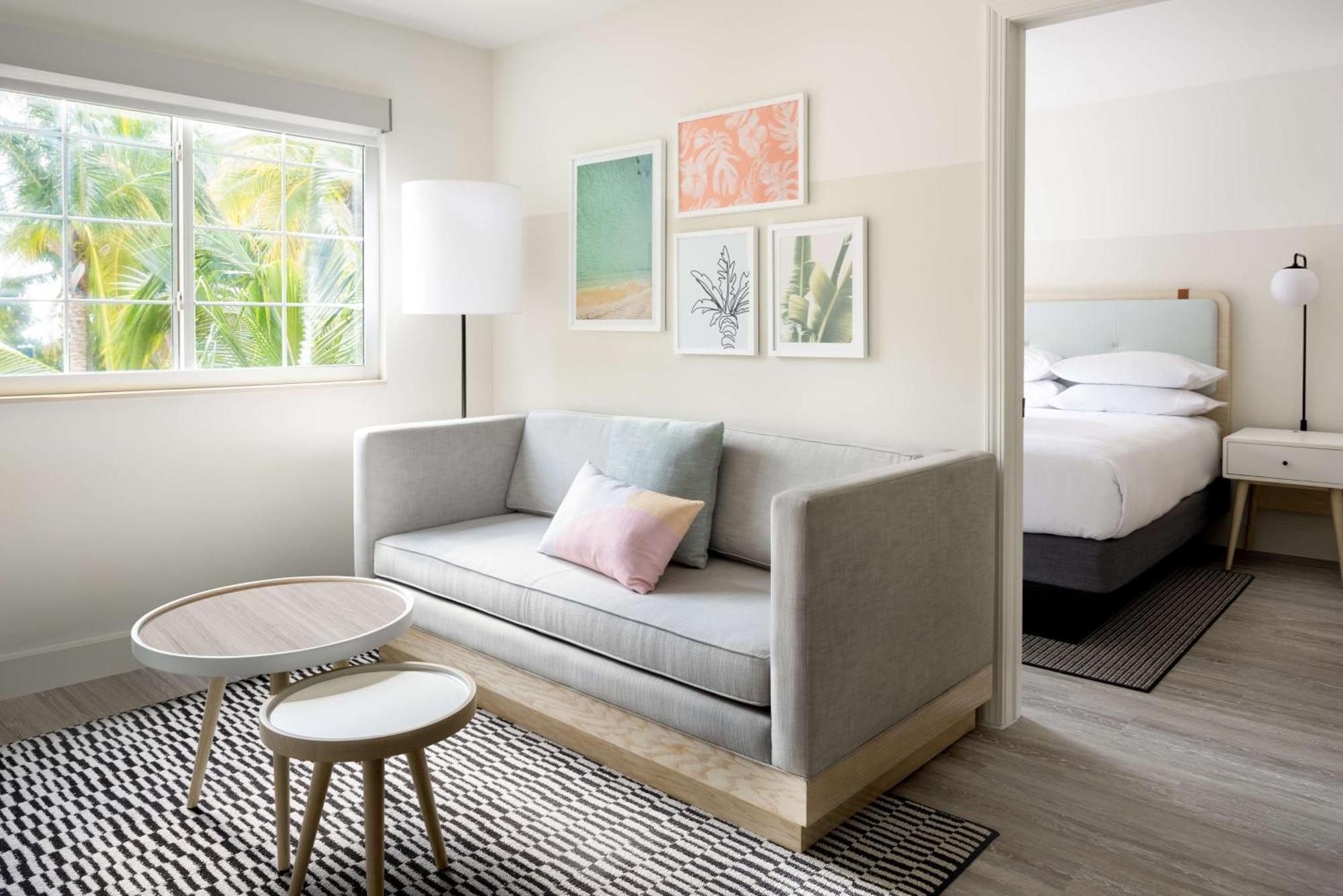 Hampton By Hilton Grand Cayman Seven Mile Beach Джорджтаун Экстерьер фото